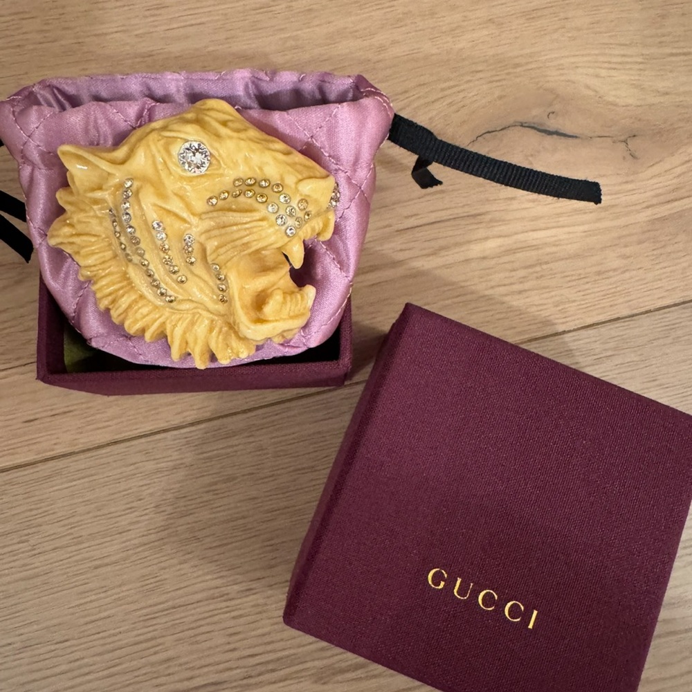 Gucci Rajah Brooch - Picture 5 of 5
